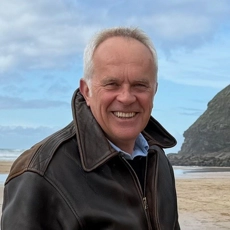 Keith Hendry)